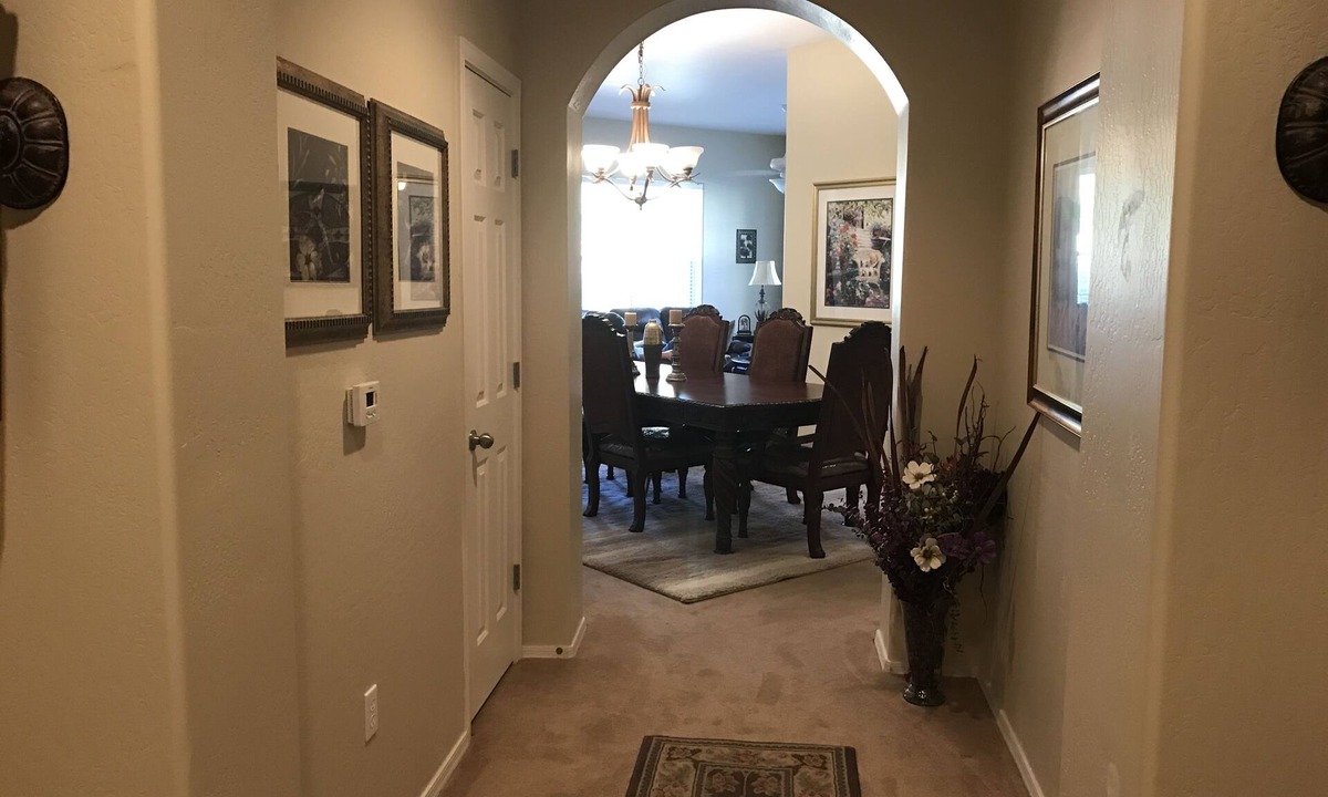 Surprise Condo | 1ST FLOOR CORNER UNIT CLOSE TO ALL AMENITIES! REM0DELED W/NEW PAINT & CARPETING