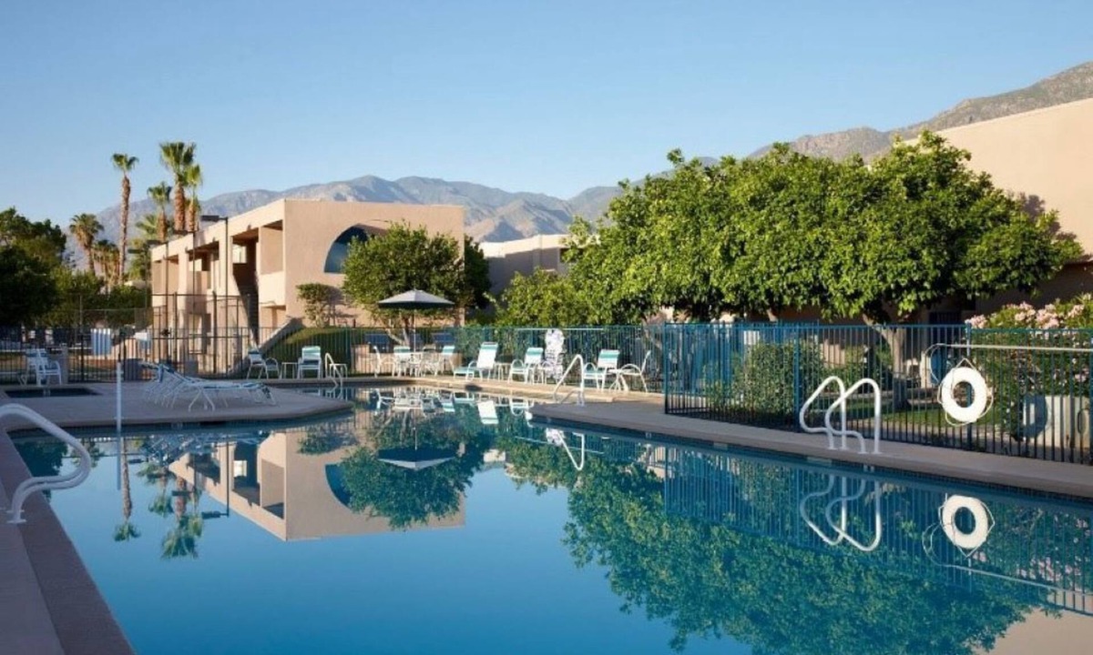 Baristo House | 2 BD Suite
