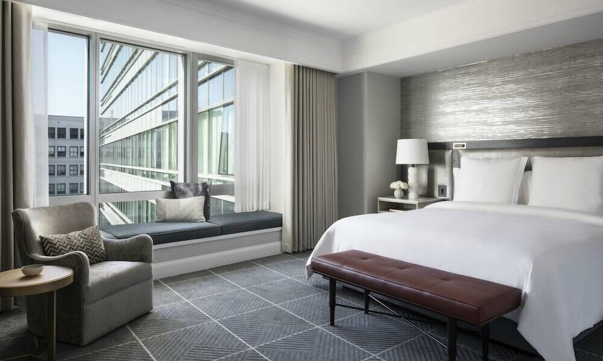 Union Square Hotel | 2 Connecting Suites at a 5⭐️ Hotel
