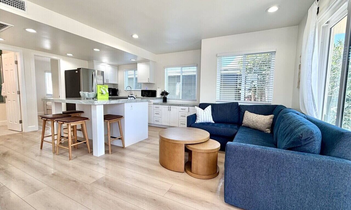 Mission Beach House | *2026 NEW remodel coming soon* Triton`s Castle Overlooking Beach and Bay!