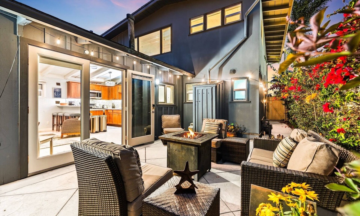 Pierpont Bay House | 25% Off Aug 5&6! Amazing Reviews, Walk To Beach*