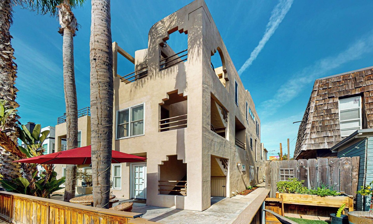 Pacific Beach Cottage | 2BR Condo Steps to the Beach & Blvd-dog-friendly