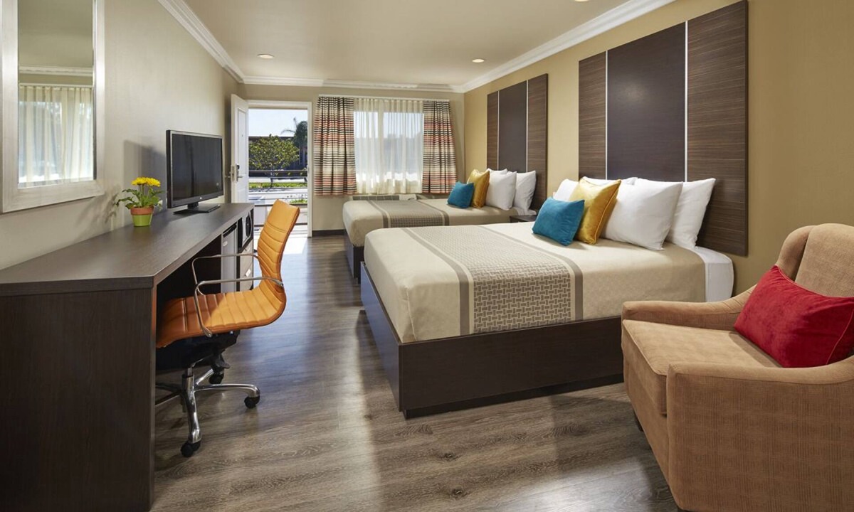 Anaheim Resort House | 3 Affordable Units – Pool, Parking & Minutes to Disneyland!