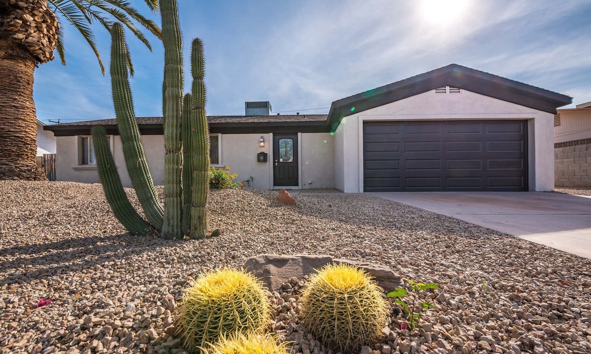 Parkcrest House | 3 bed, 2 bath in Old Town Scottsdale