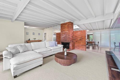 Midtown Villa | 3129 Light-Filled Retreat 4BR 2BA Lush Backyard Palo Alto