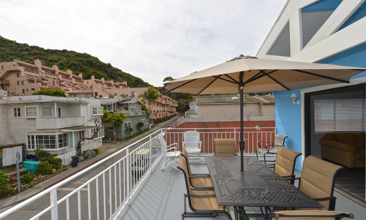 Avalon House | 323CE: Two Story Family Home w/Large Deck, WIFI, Close to Beach, Mtn Views - 32
