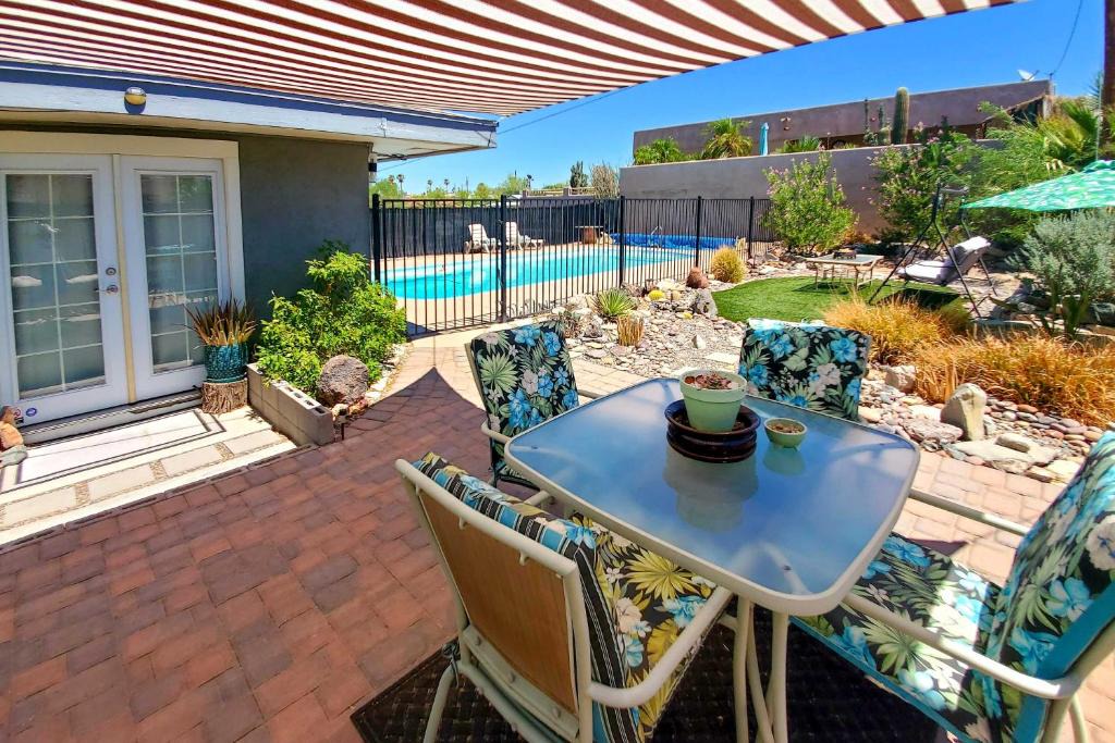 Lake Havasu City Apartment | 4 Mi to Beach: Lake Havasu Apartment w/Pool!
