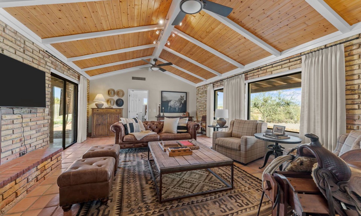 Wickenburg House | 4BR Desert Casita with Western Charm - Near Rancho Rio