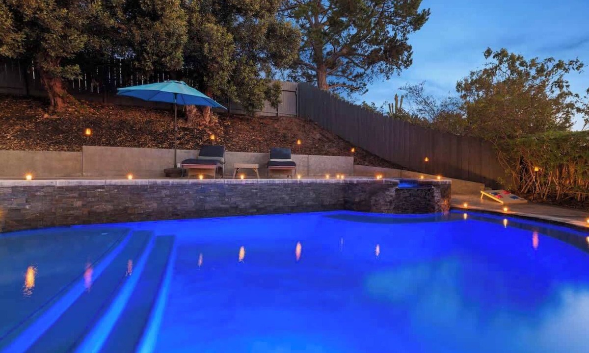 Linda Vista House | 4BR Escape Pool+Sauna+Serene Outdoor Living