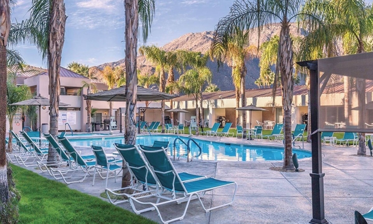 Old Las Palmas Resort | 6 Adults 2 Bedroom Full Kitchen 2 Full Bathrooms Patio with BBQ Grill
