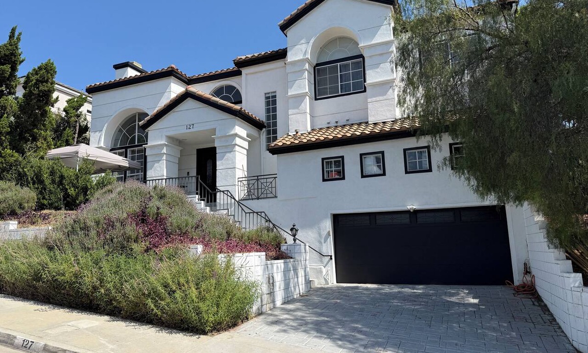 Monterey Park House | 6-Bedroom Movie Mansion w/Jacuzzi in lovely Monterey Park