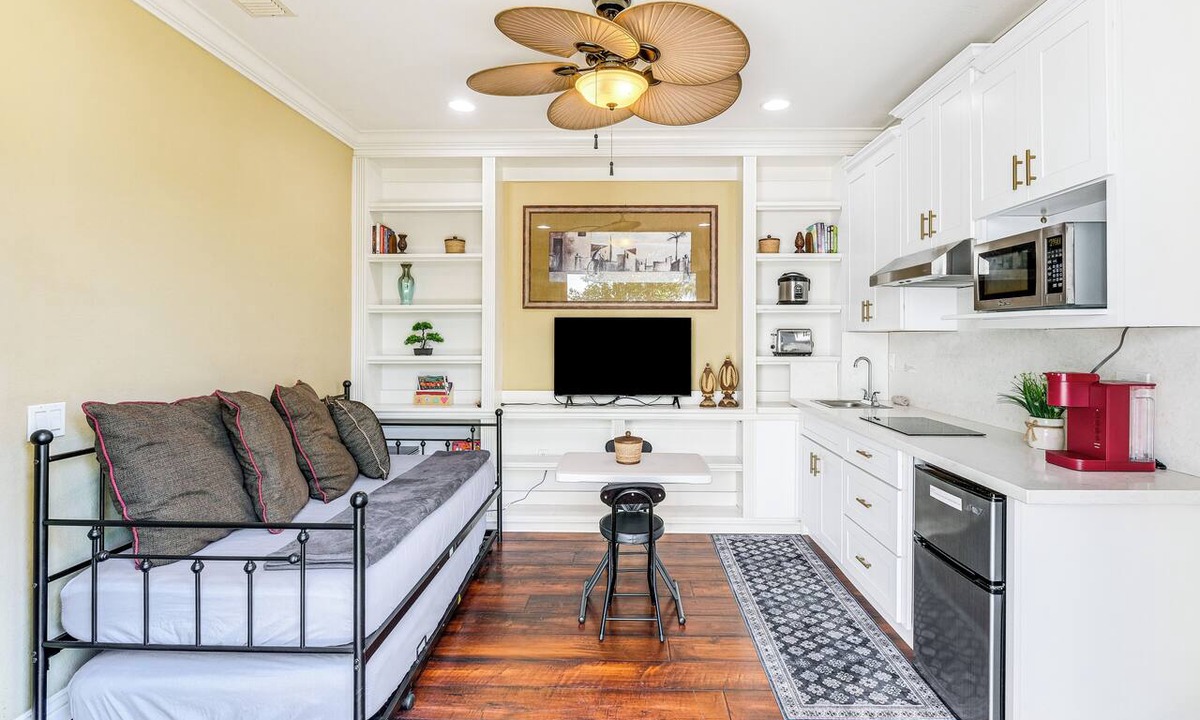 Torrey Highlands Apartment | 9 Mi to Beach: Pet-Friendly Apt in San Diego!