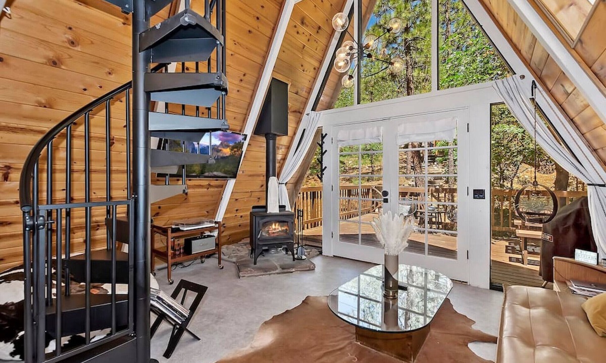 Sugarloaf Cabin | Acute A-frame Cabin w/WiFi, close drive to lake!