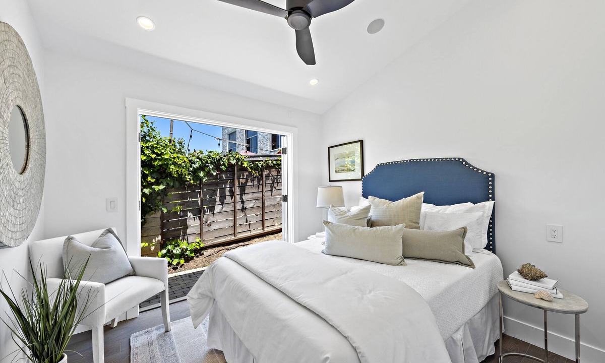 Diamond Crestview House | Almost Oceanfront home in woods cove