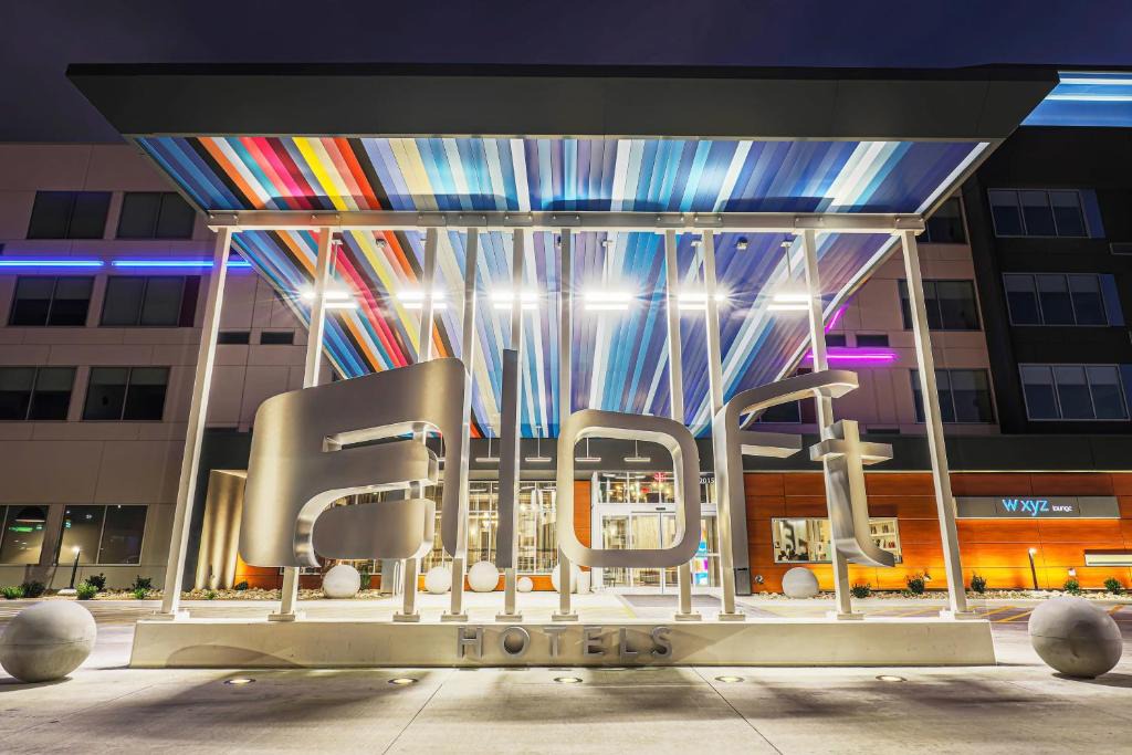 Reno Hotel | Aloft by Marriott Reno-Tahoe International Airport