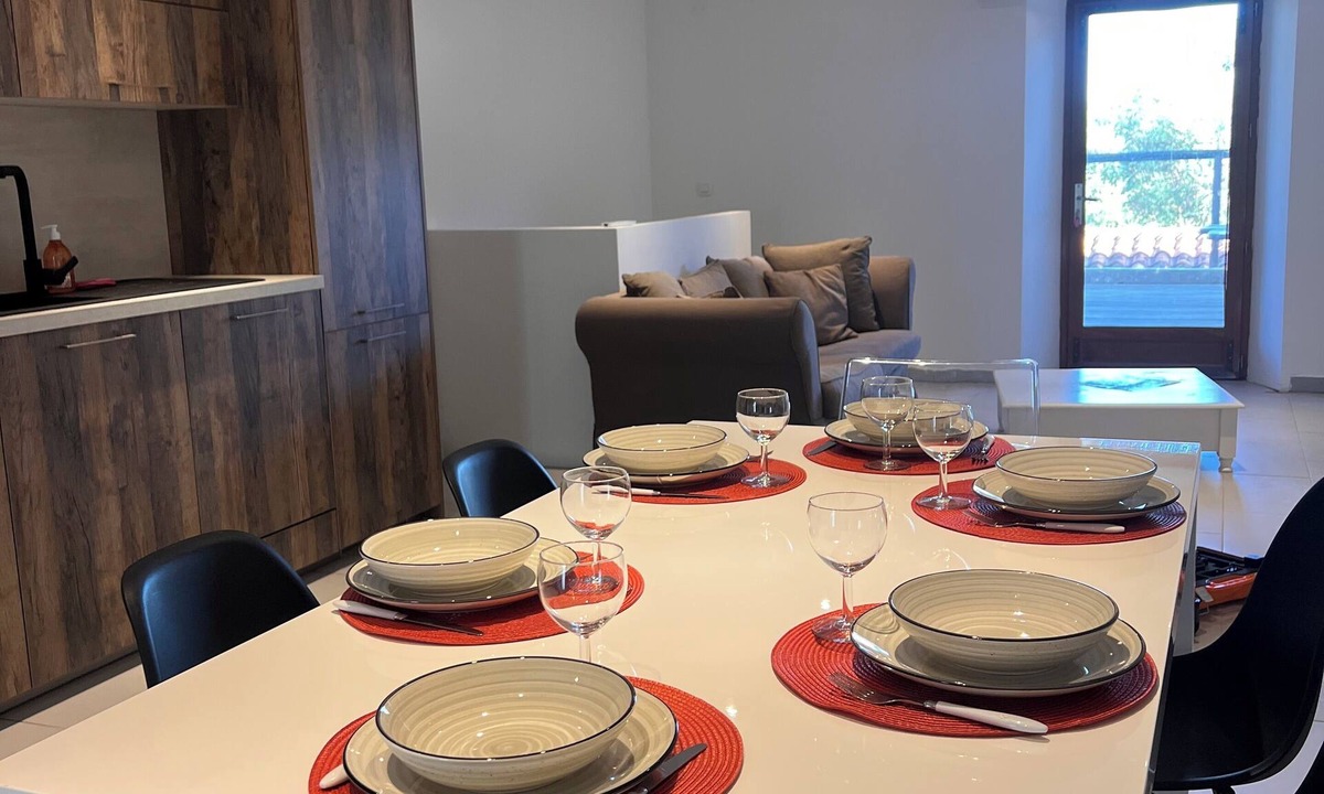 Conca Apartment | Apartment with beautiful terrace in a quiet village