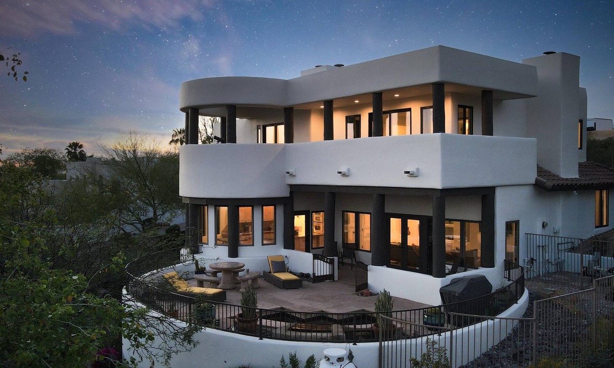 North Mountain House | Arizona Desert Mountain Views, hiking, golf, heated pool and SPA.
