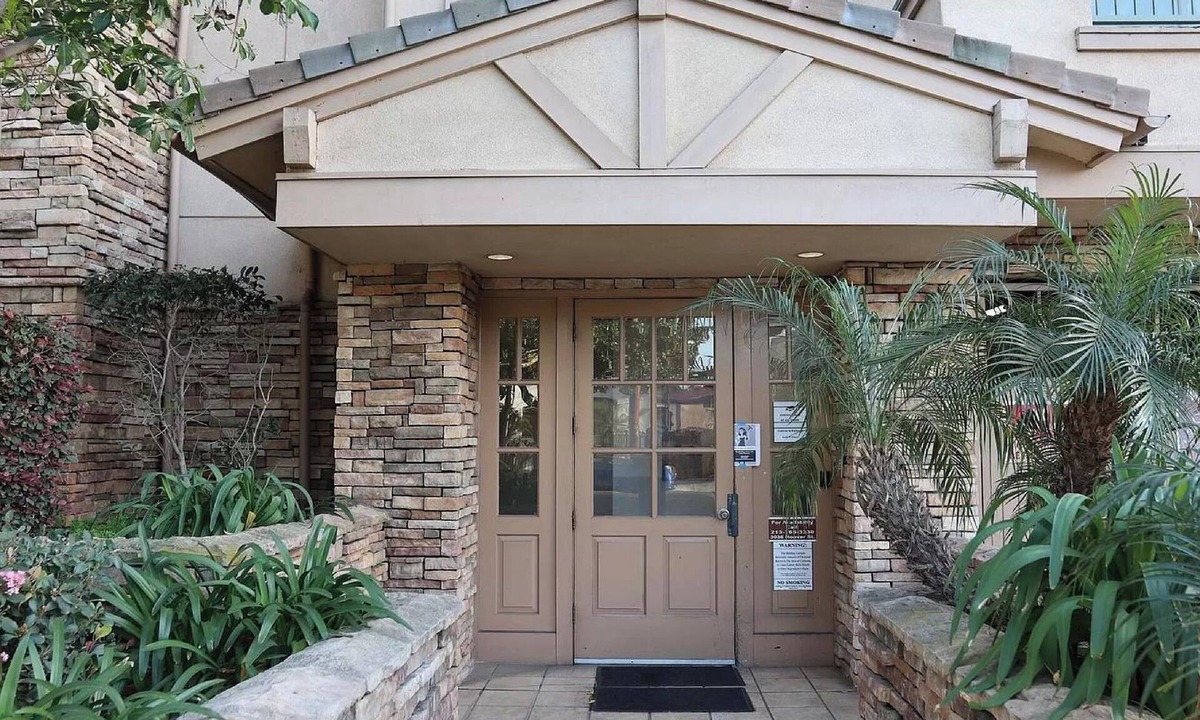 Downtown Los Angeles Apartment | Avalon Apartments