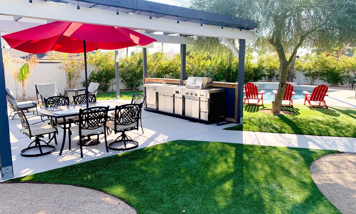 Scottsdale Highlands House | Awesome House with Large backyard and Pool - Free Pool heating all year long