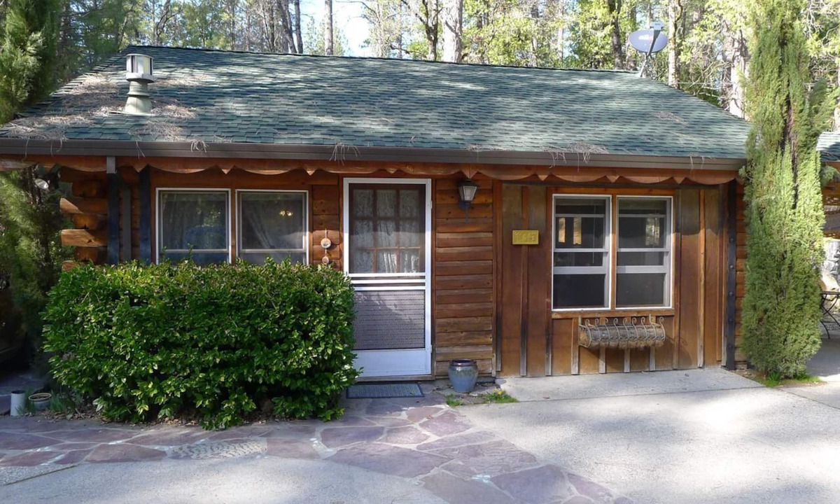 Nevada City Cabin | Baby Bear's Cottage w/private hot tub, 6 minutes to town.