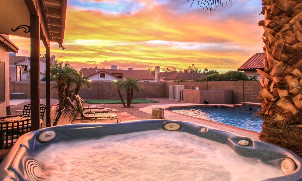Brandywine Estates Villa | Backyard Playground! Golf Sport Court & Hot Tub!
