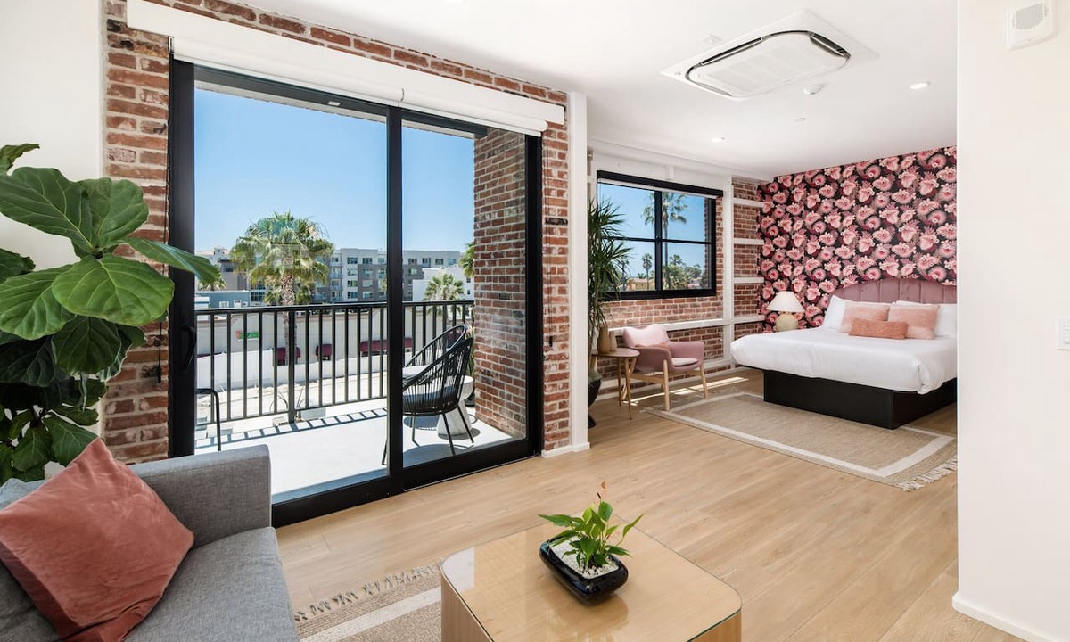 Townsite Hotel | Balcony Suite 301 | The Brick Boutique Hotel