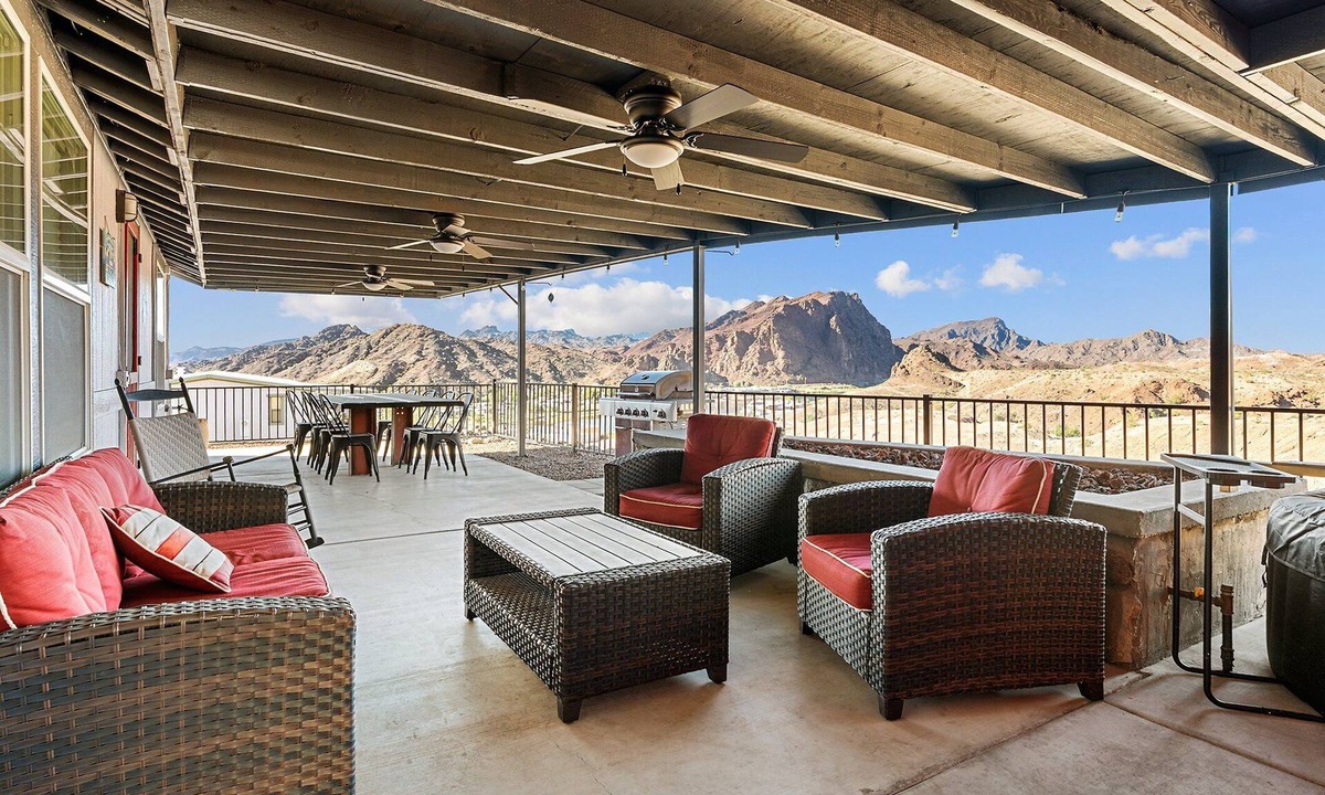 Parker Strip House | Bayview Beauty! Private River access and mountain views!
