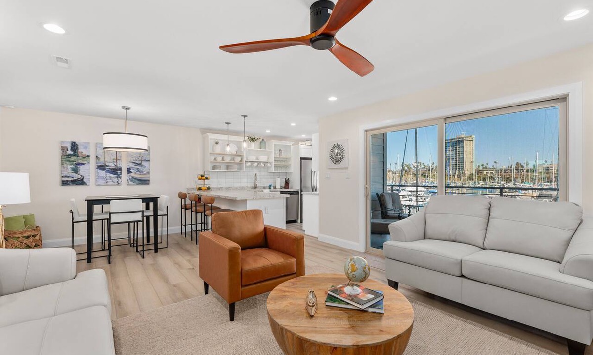 Townsite Condo | Beach Condo with Harbor View | Pool & Hot Tub 211B
