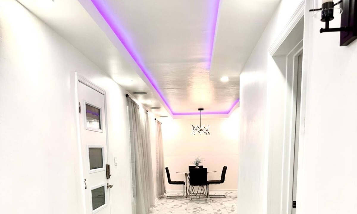 South Mountain House | Beautiful, Comfortable, Safe and Quiet place, Only 11 Min from the airport