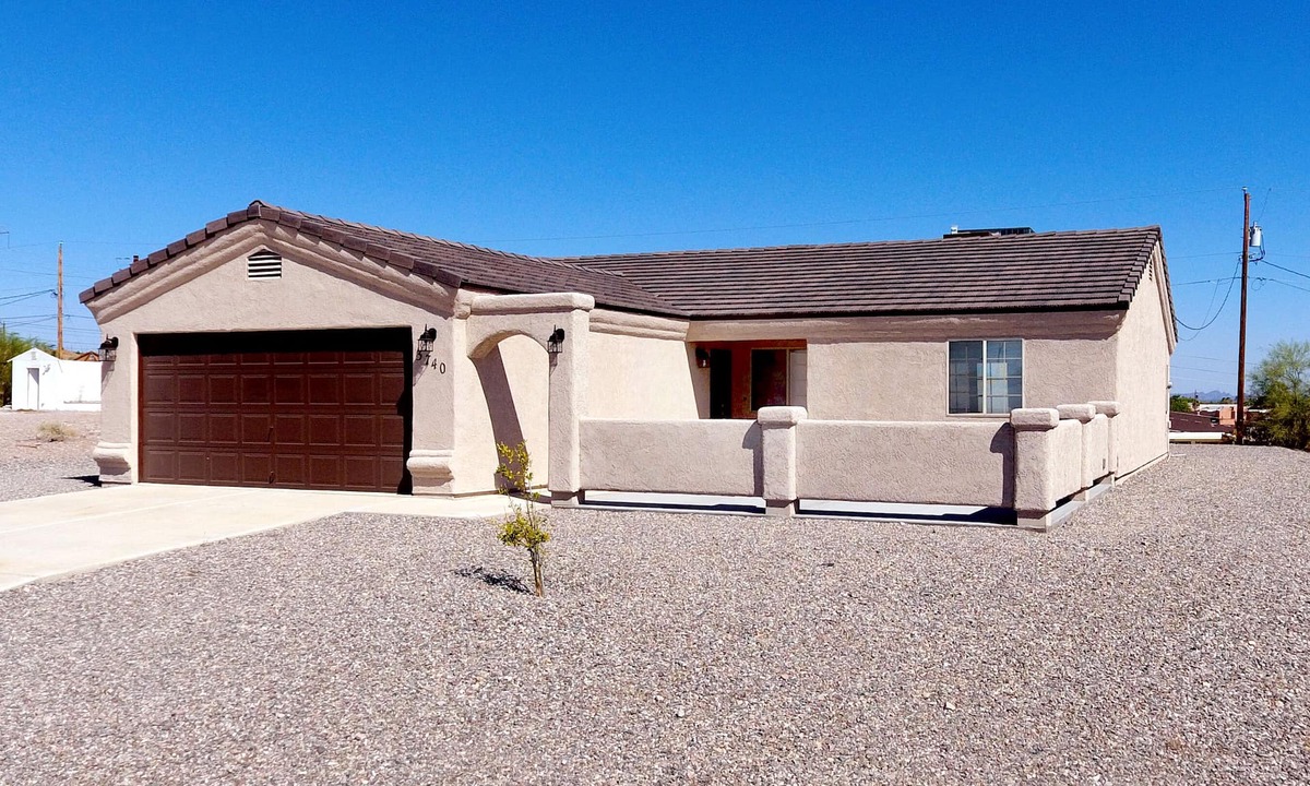 Lake Havasu City House | Beautiful home with 2 masters!