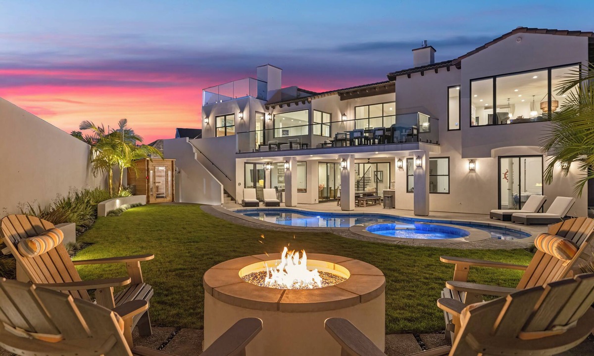Coronado House | Beautiful House With Pool, Hot Tub And Gorgeous View, Only Steps From The Beach