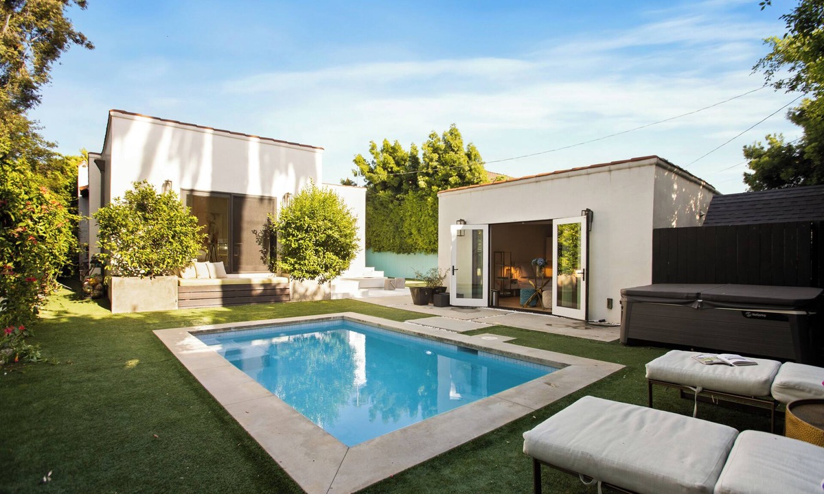 Beverly Grove House | Beverly Grove Luxury Estate w/Pool & Guesthouse