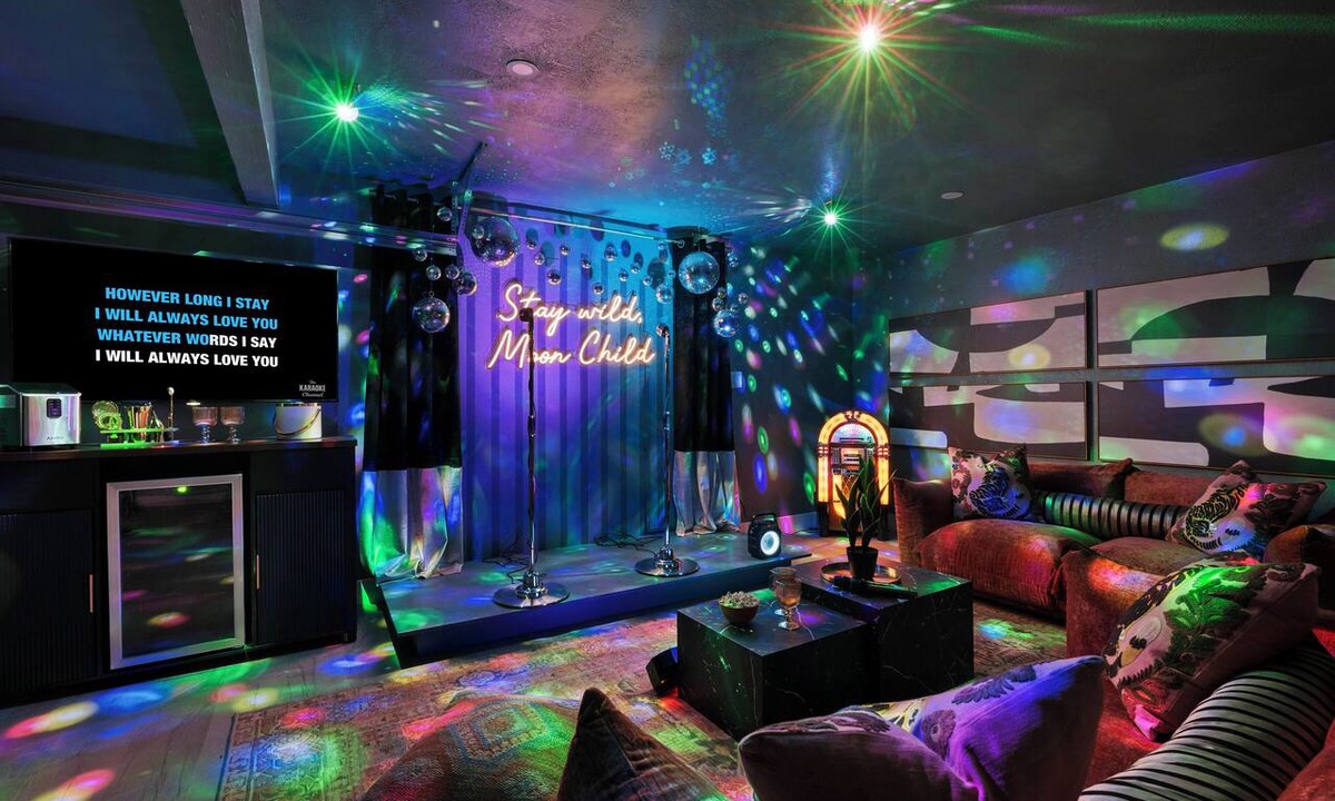 Yucca Valley House | Book July 4th Now! Speakeasy Karaoke Dome