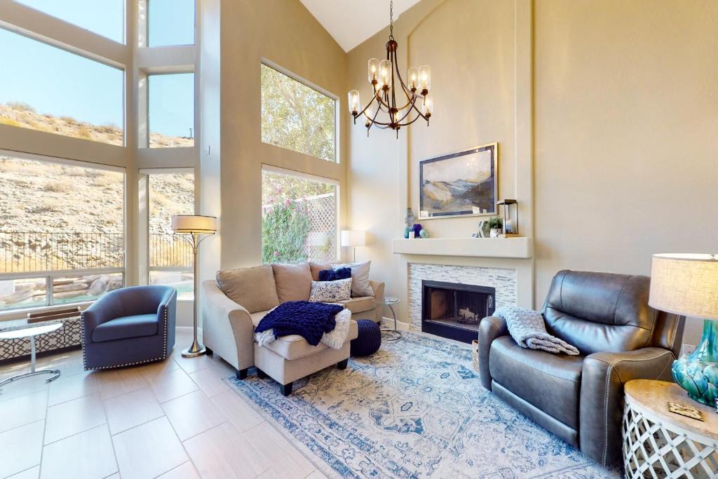 Foothills House | Briarwood Terrace