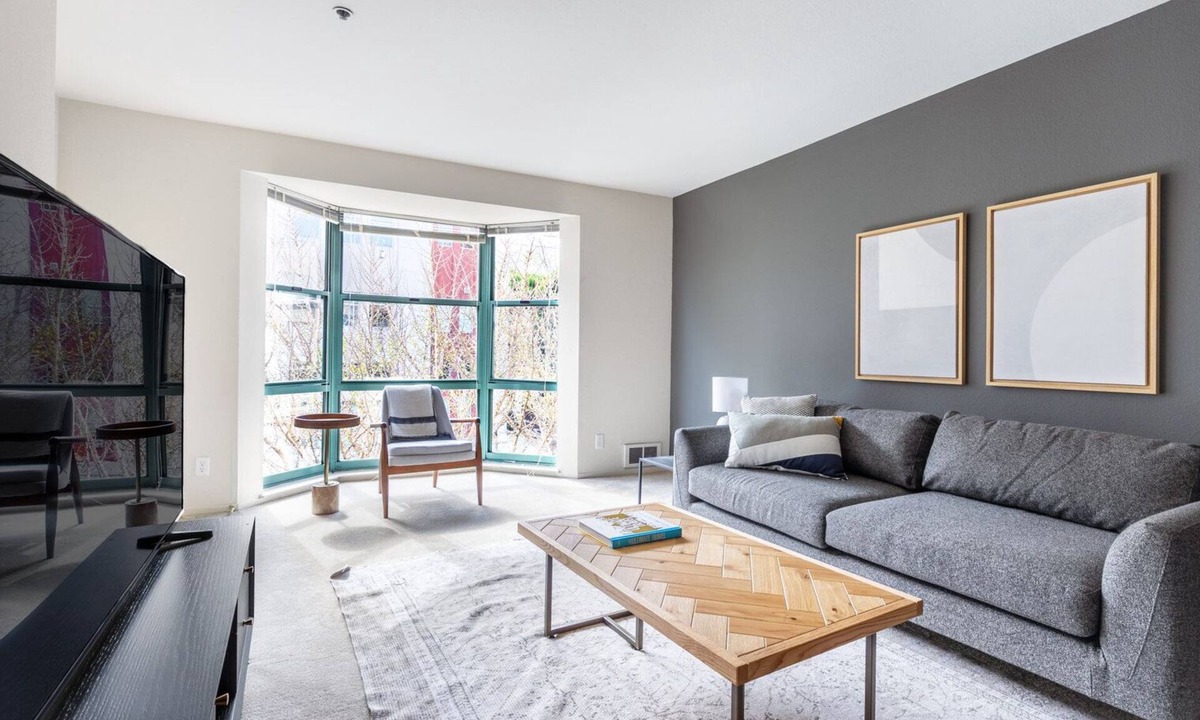 South Beach Apartment | Bright South Beach 2BR w/Pool, Spa, nr. Muni Lightrail, by Blueground