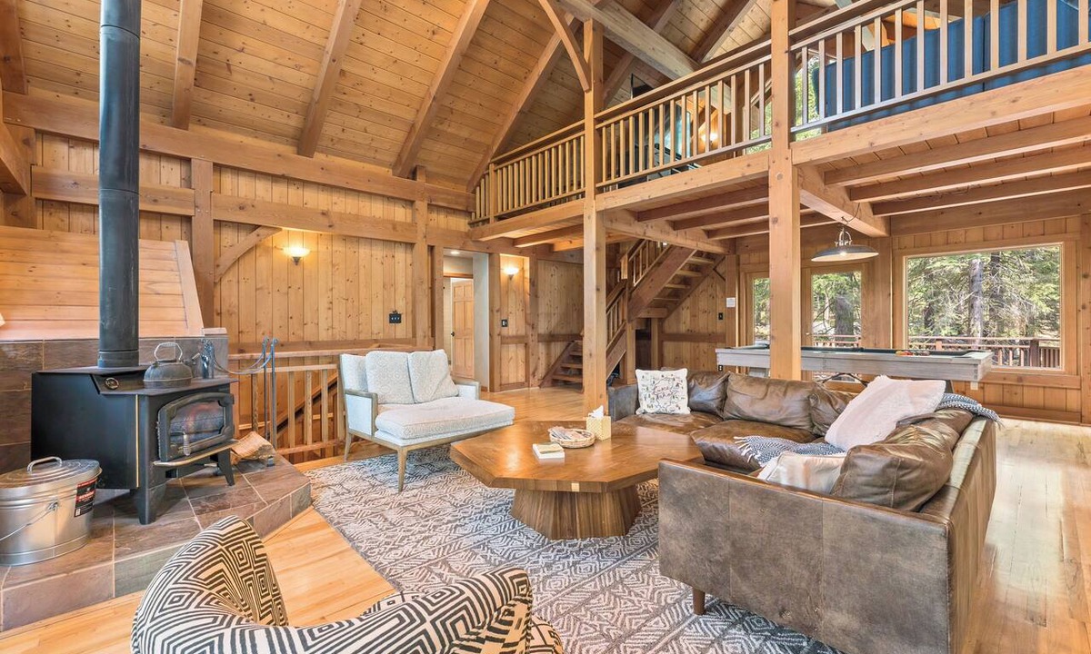 Truckee Cabin | Brookstone Beauty - Hot Tub, Fire Pit