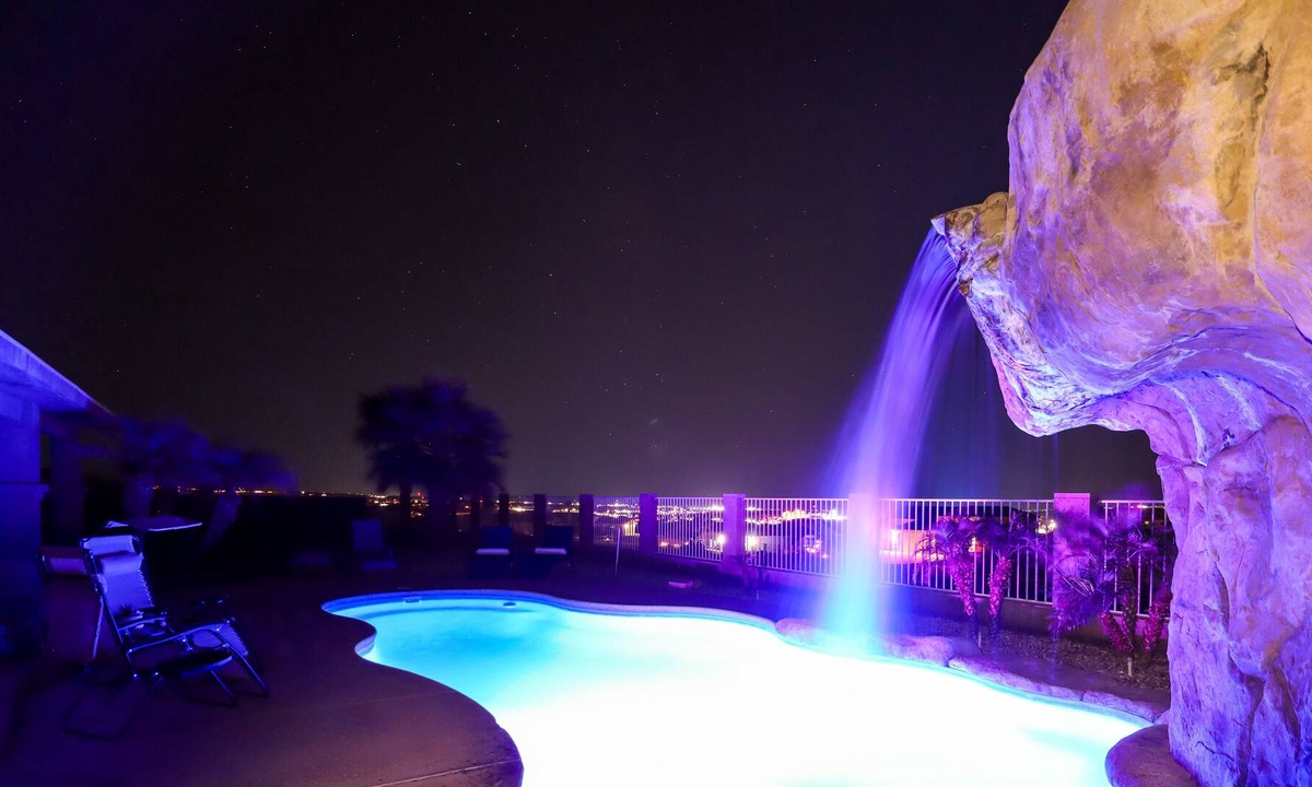 Sunridge Estates House | Bullhead City Vacation Rental: Private Pool & Spa!