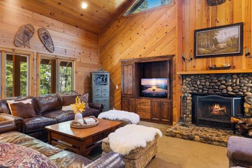 Kingswood Estates House | Cabin Near Kings Beach Minutes to Northstar