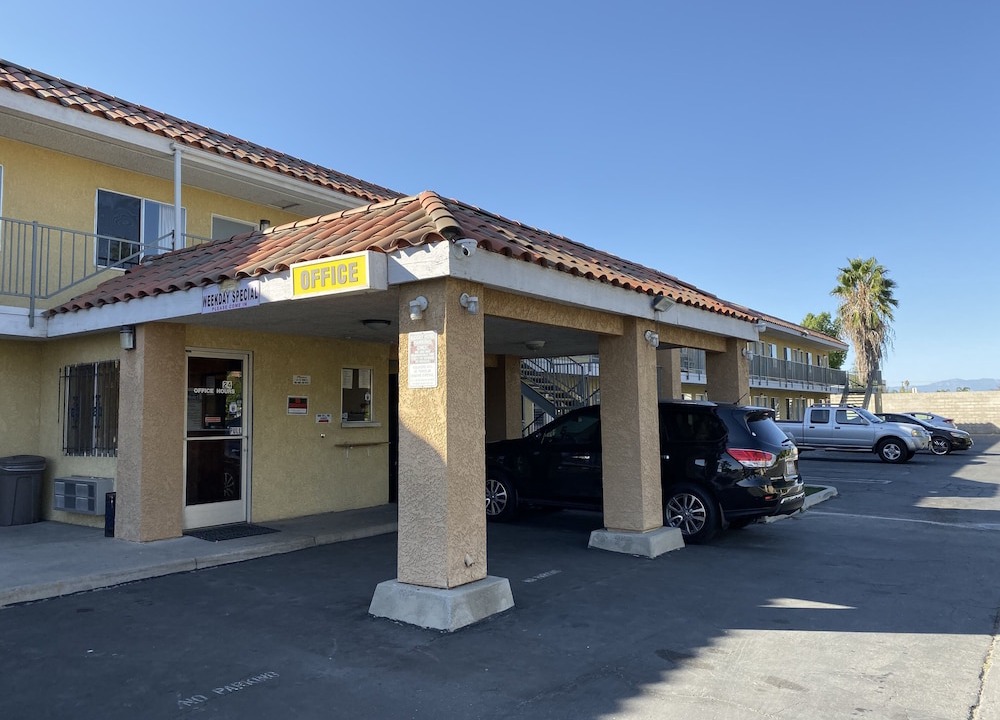 Hemet Hotel | California Budget Motel