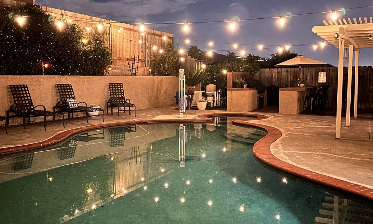 Santee House | CALIFORNIA DREAMS Santee-San Diego Suburb 4bed 3bth home - HC Accessible Home