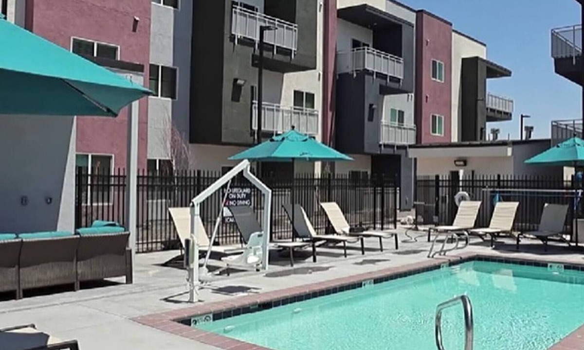Reno Apartment | Calm Luxury Living 1BR Retreat Pool, Hot Tub, WiFi