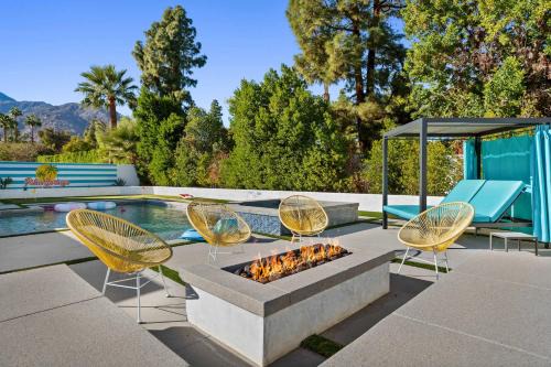Racquet Club West House | Casa Catalina 3Bd Casita with Space & Full Kitchen