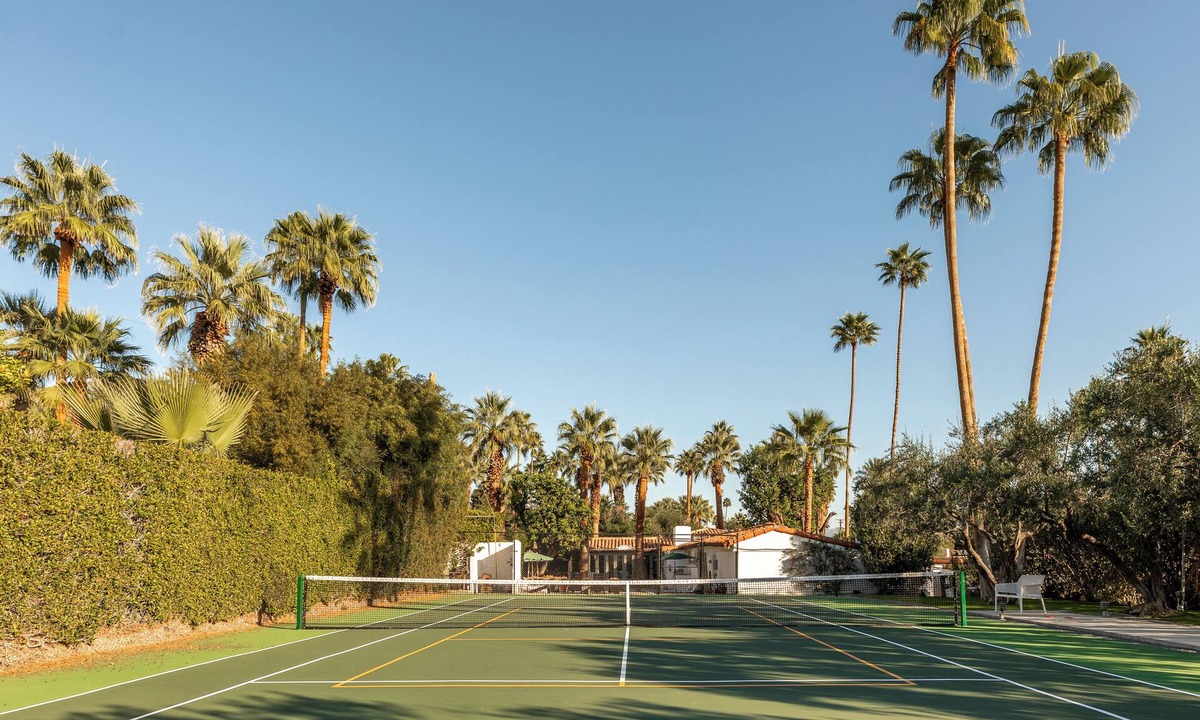 The Mesa House | Casa Las Damas - Tennis Court/Pickleball Court -Pool & Spa -South Palm Springs