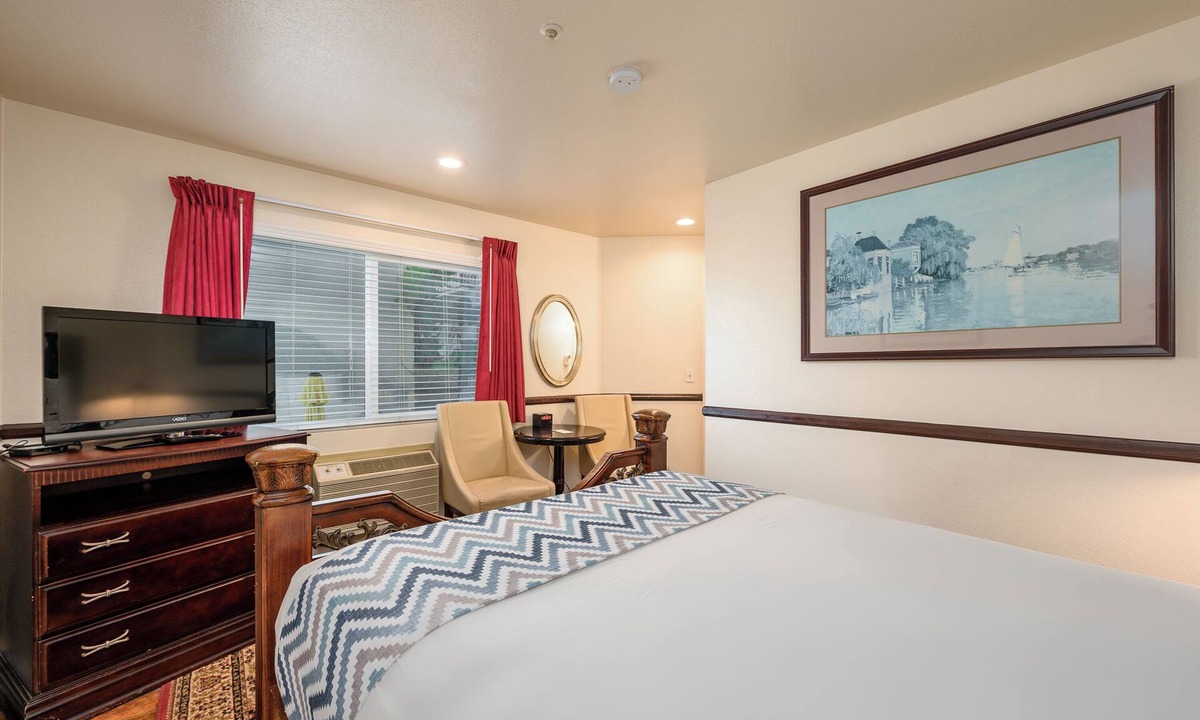 Avalon Hotel | Casa Mariquita Standard King Ensuite Room