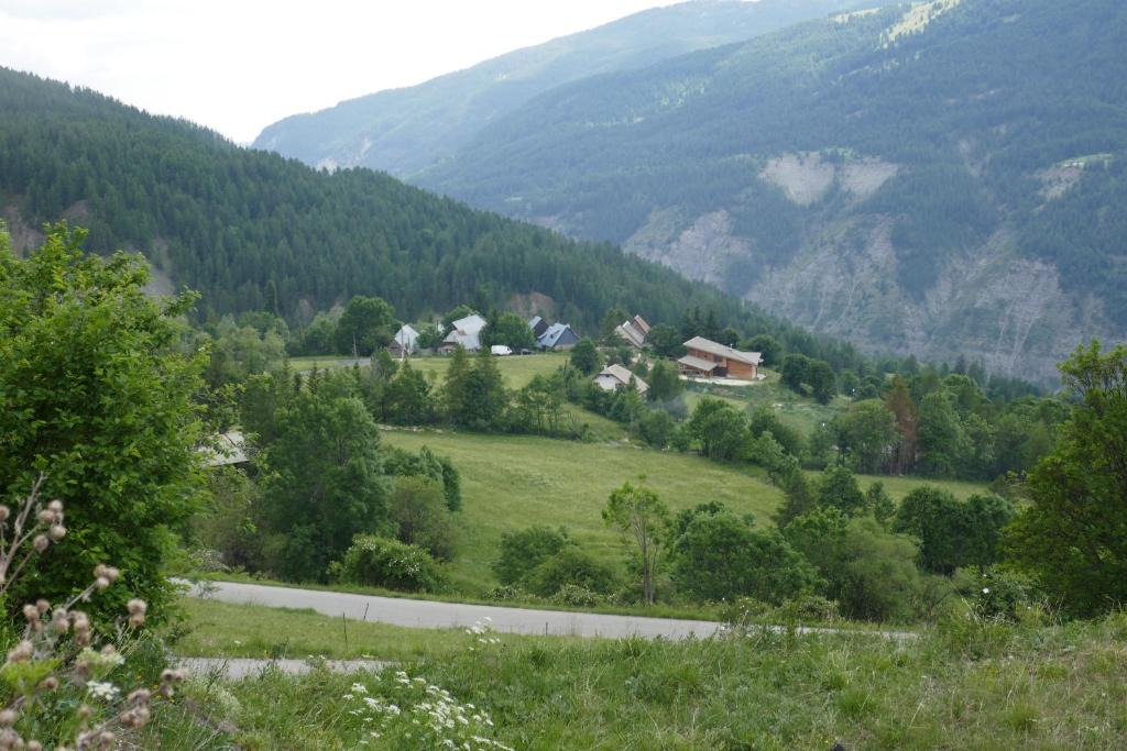 Allos Ski Chalet | Chalet Authentique
