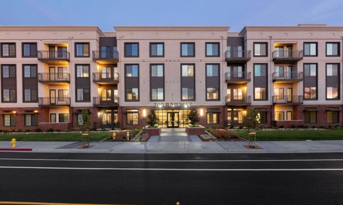 Downtown Condo | Chic Urban Living w Pool & Fire Pit at 300 Railway