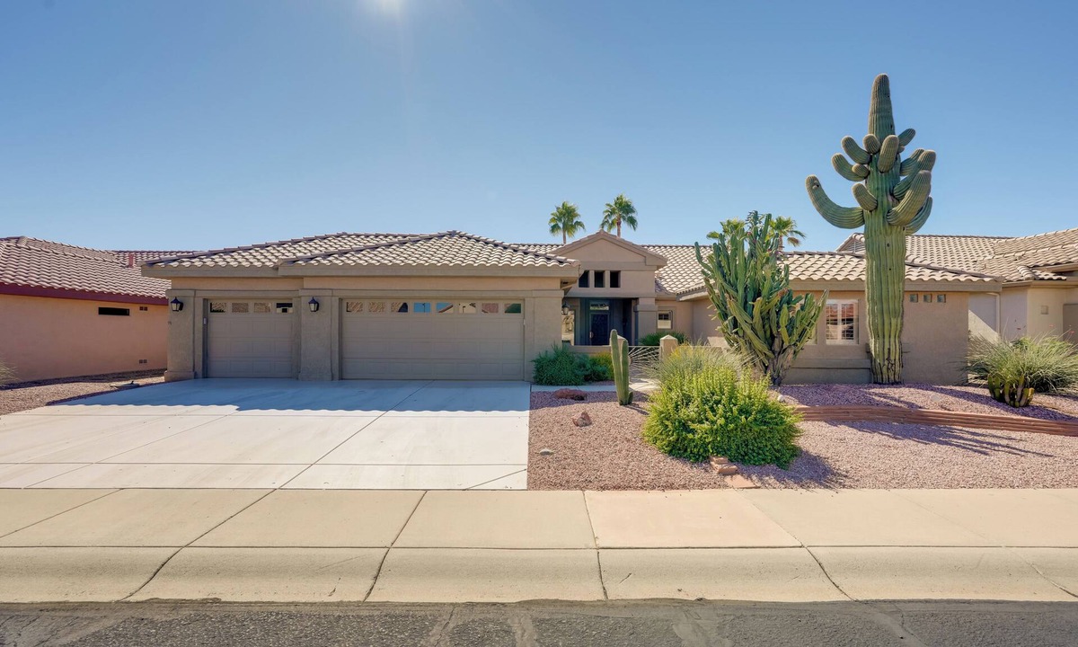 Surprise House | Close to Golf! Sunlit Surprise Escape w/Casita
