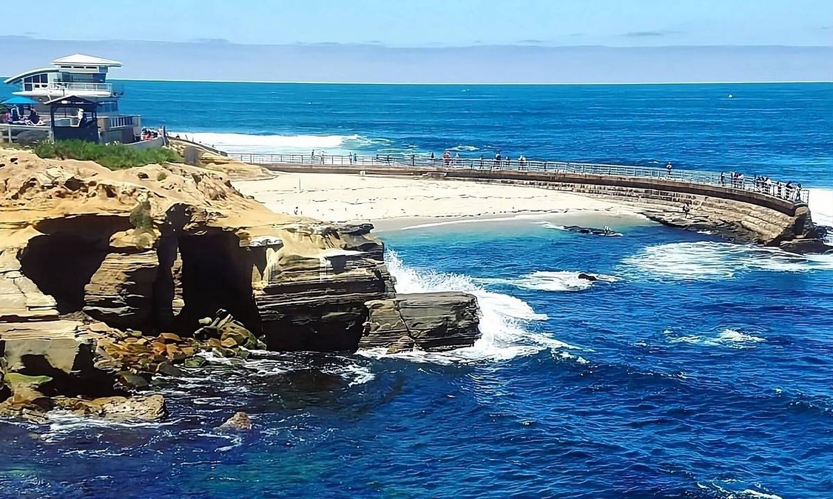 Village of La Jolla House | CLOSE TO THE BEST ATTRACTIONS! Three Elegant Units Near Beaches, Restaurant