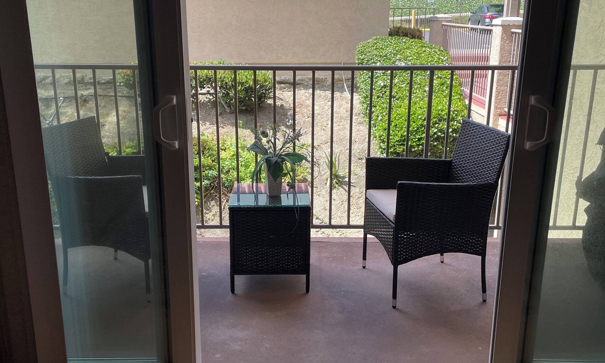Olde Carlsbad Condo | Coastal Carlsbad Condo: Near beach, village, mall, and walking trails.