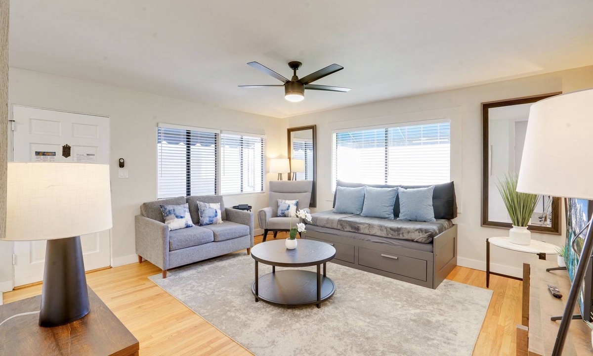 Downtown San Diego Apartment | Comfortable 2-Br Apartment in Downtown/Little Italy SD
